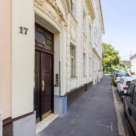 Апартаменты Historical Hideaway Братислава